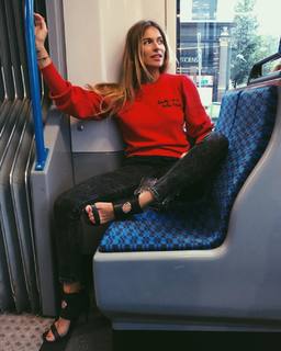 Eleonora Pedron feet photo thumbnail