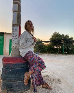 Eleonora Pedron feet photo thumbnail