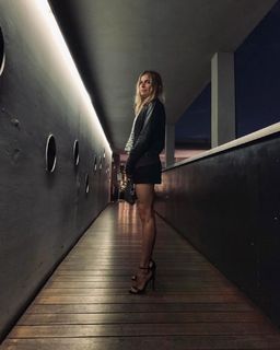 Eleonora Pedron feet photo thumbnail