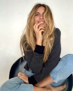 Eleonora Pedron feet photo thumbnail