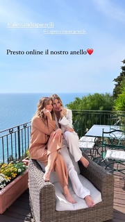 Eleonora Pedron feet photo thumbnail