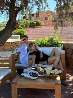 Eleonora Pedron feet photo thumbnail