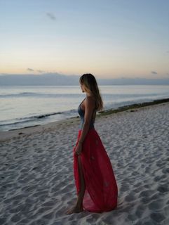 Eleonora Pedron feet photo thumbnail