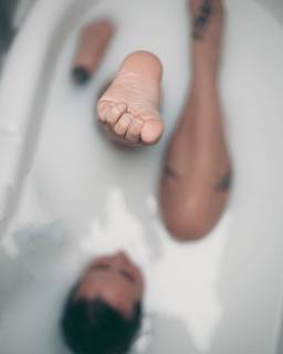 Eleonora Zampatti feet photo 8