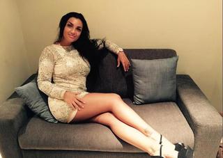 Elettra Lamborghini feet photo thumbnail