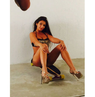 Elettra Lamborghini feet photo thumbnail