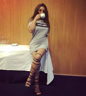 Elettra Lamborghini feet photo thumbnail