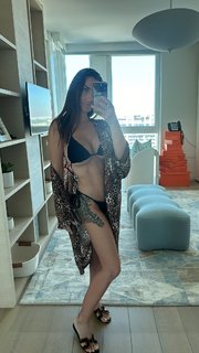 Elettra Lamborghini feet photo thumbnail