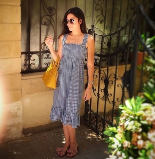 Elham Wagdi feet photo thumbnail