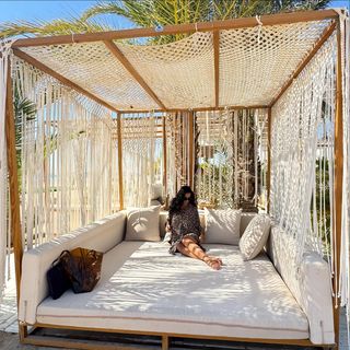 Elham Wagdi feet photo thumbnail