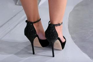 Eliana feet photo thumbnail