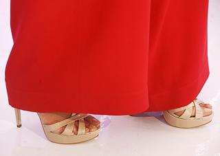 Eliana feet photo thumbnail