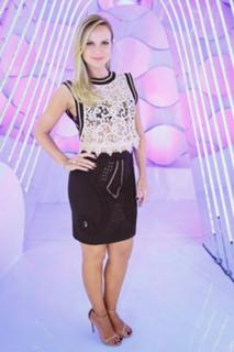 Eliana feet photo thumbnail