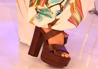 Eliana feet photo thumbnail