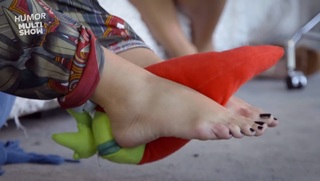 Eliana feet photo thumbnail