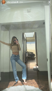 Eliana Jones feet photo 3