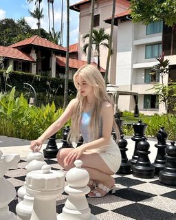 Elina Karimova feet photo 1