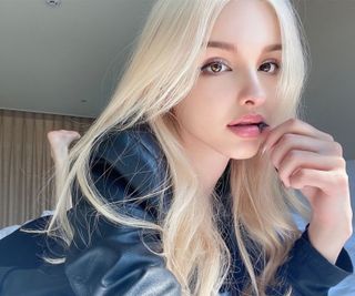 Elina Karimova feet photo 13