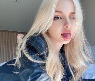 Elina Karimova feet photo 12