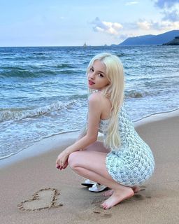 Elina Karimova feet photo 8