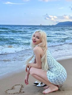 Elina Karimova feet photo 7