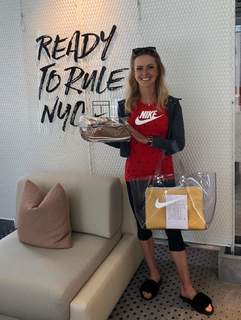 Elina Svitolina feet photo thumbnail