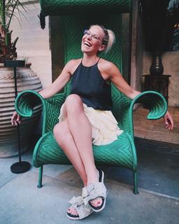 Eline De Munck feet photo 5