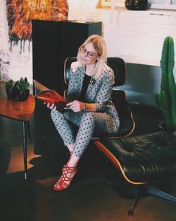 Eline De Munck feet photo 1