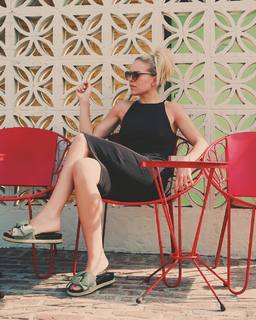 Eline De Munck feet photo 8