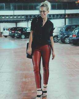 Eline De Munck feet photo 19