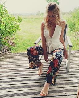 Eline De Munck feet photo 16