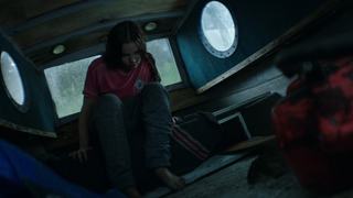 Eline Powell feet photo 1