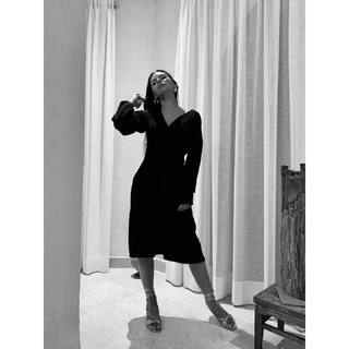 Eline Powell feet photo 19