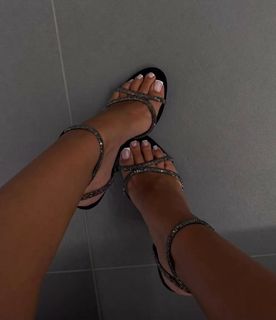 Elisa Esposito feet photo 6