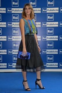 Elisa Isoardi feet photo thumbnail