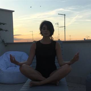 Elisa Isoardi feet photo thumbnail