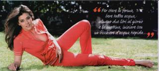 Elisa Isoardi feet photo thumbnail