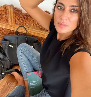 Elisa Isoardi feet photo thumbnail