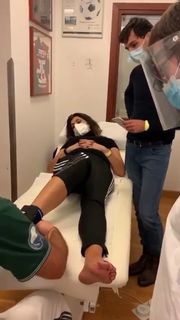 Elisa Isoardi feet photo thumbnail