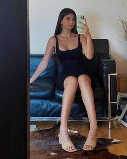 Elisa Maino feet photo 7