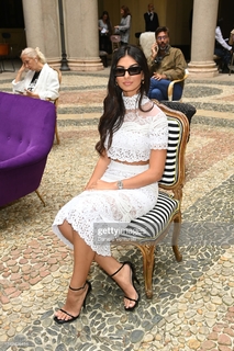 Elisa Maino feet photo 9
