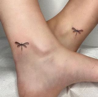 Elisa Maino feet photo 12