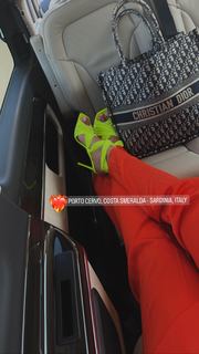 Elisa Maino feet photo 13