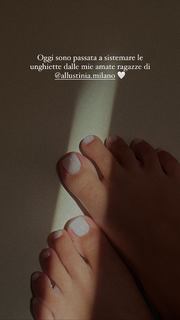 Elisa Maino feet photo 6