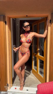 Elisa Maino feet photo 7