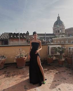 Elisa Maino feet photo 9