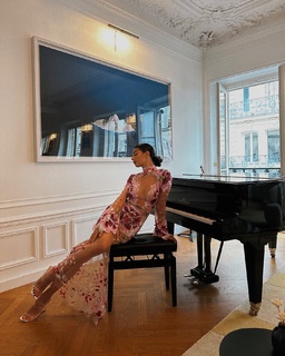 Elisa Maino feet photo 4