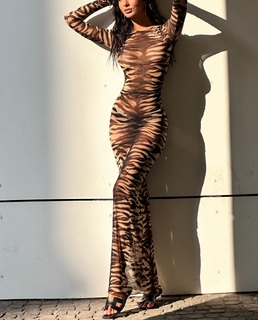 Elisa Maino feet photo 12