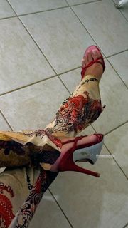 Elisa Maino feet photo 8