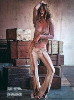 Elisa Sednaoui feet photo 9